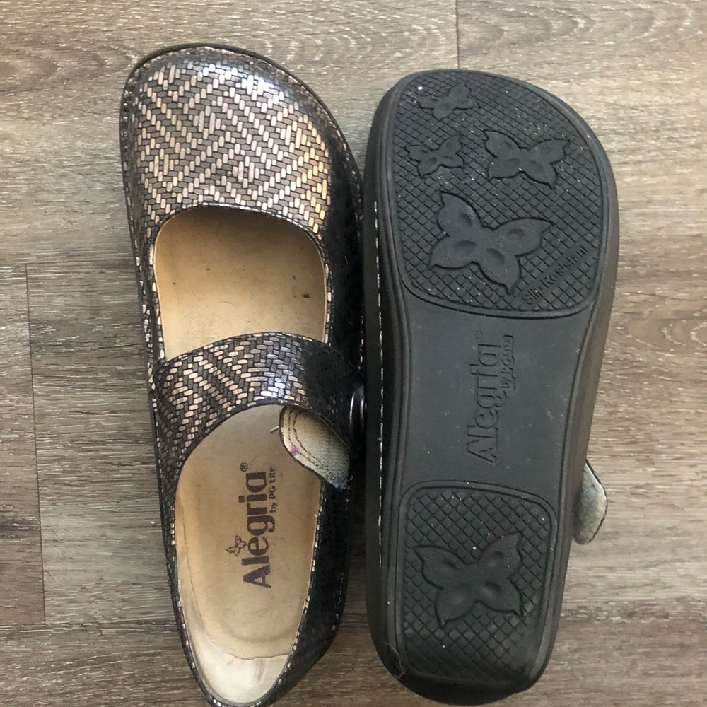 Alegria nurse shoes slightly used